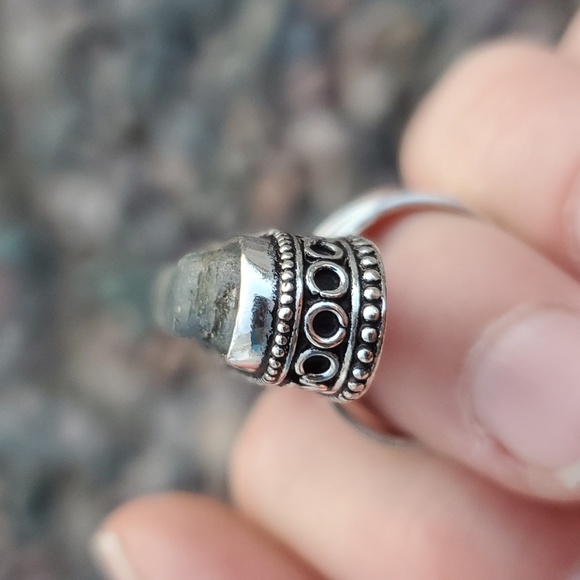New Oversized Rough Kyanite 925 Silver Statement Ring. - Picture 13 of 13
